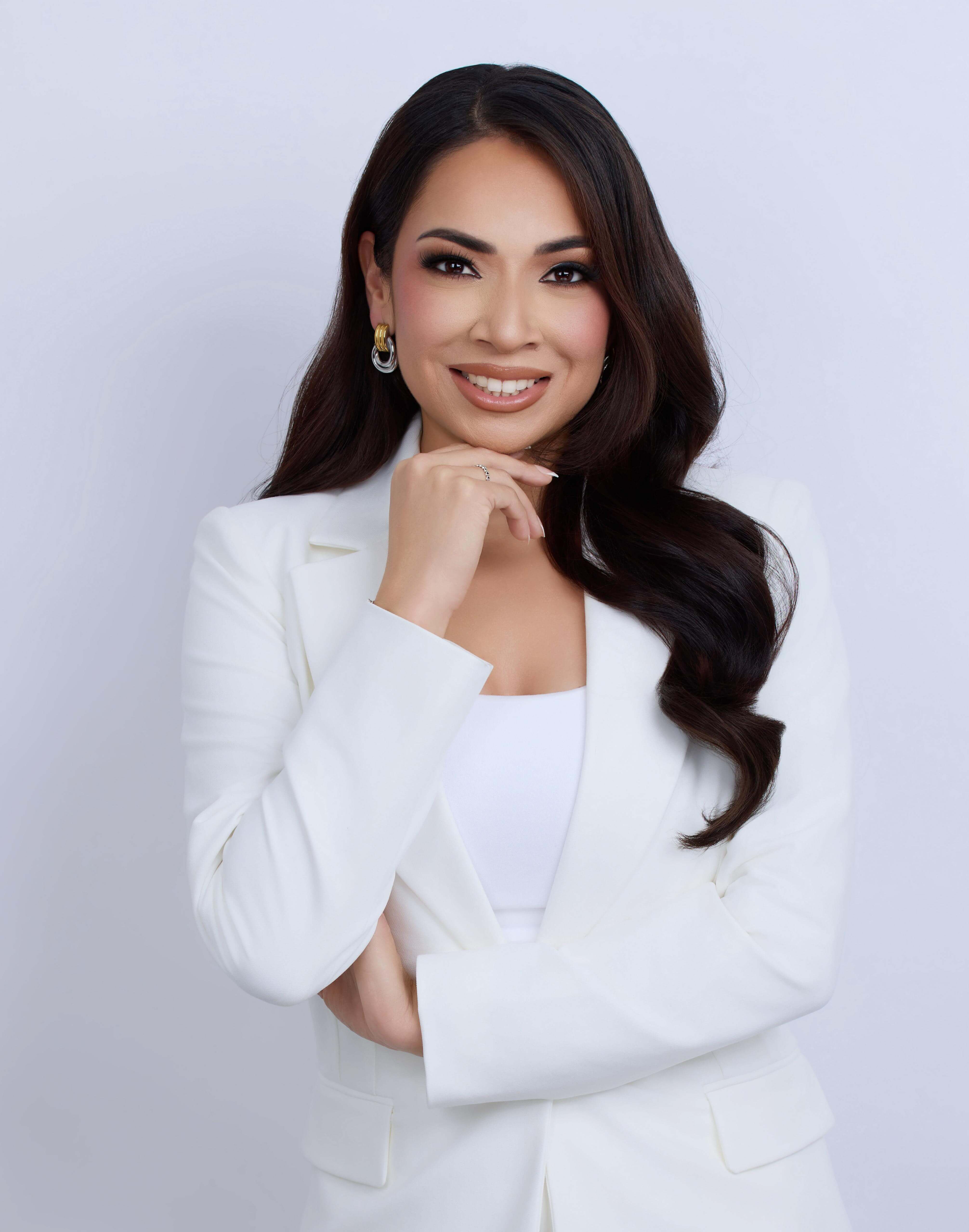 Laura Hernandez